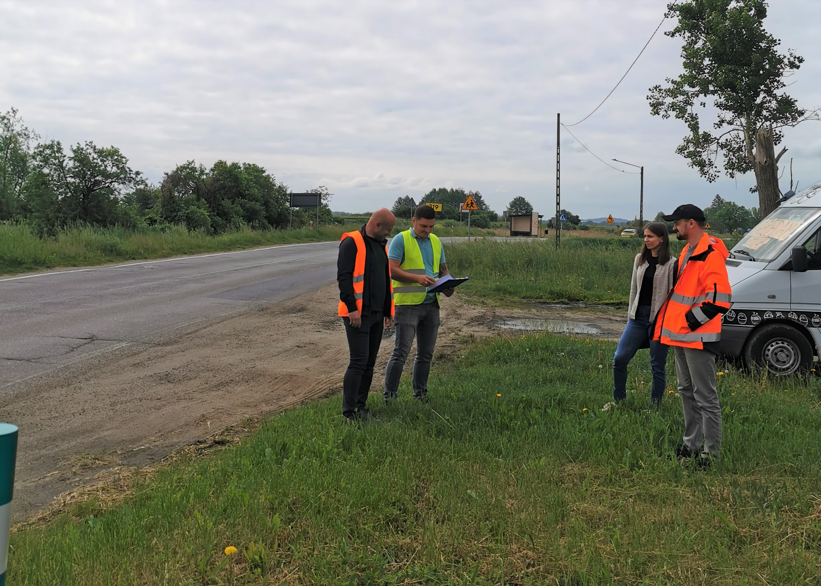 przekazanie wykonawcy placu budowy