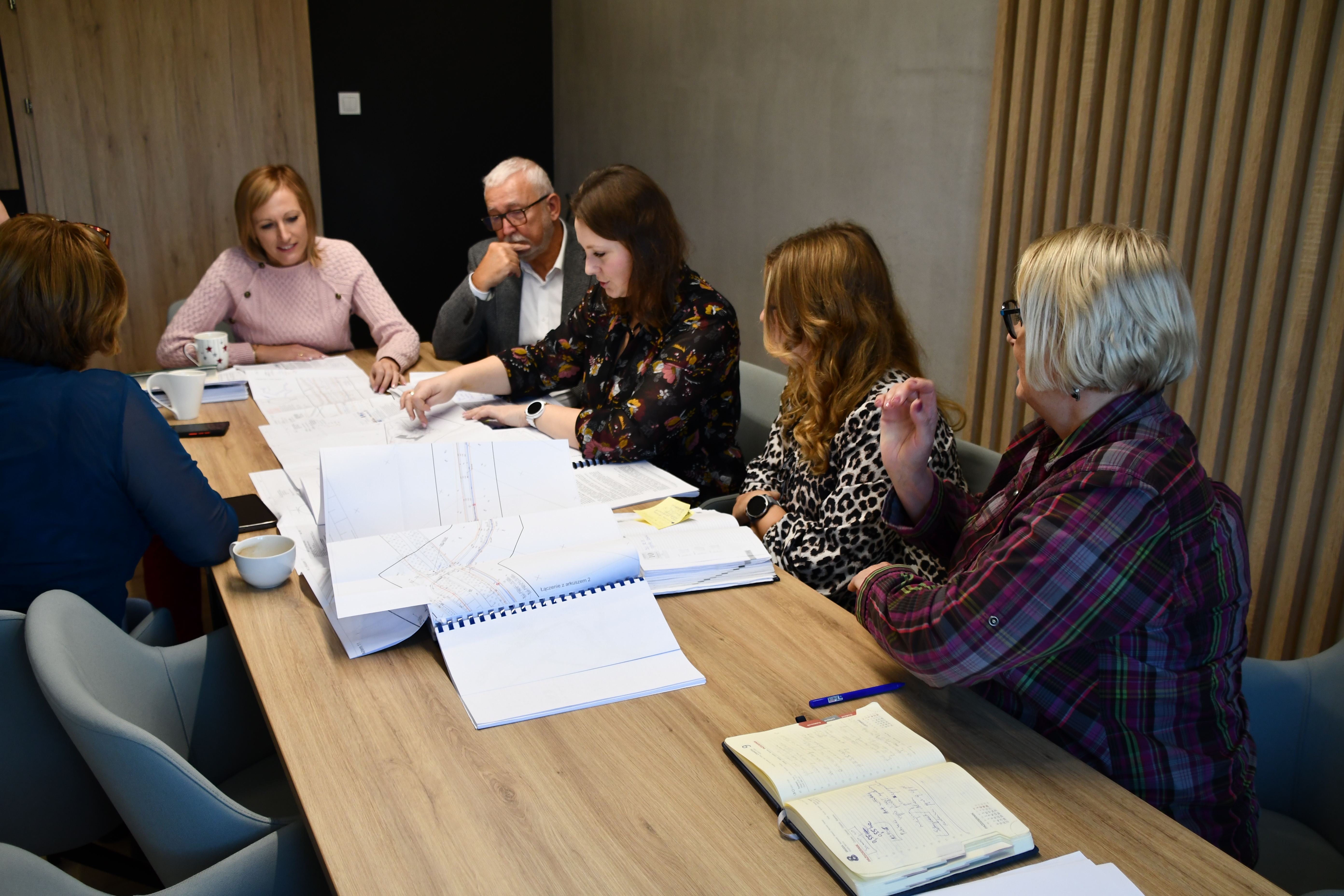 JAK PRZEBIEGA REALIZACJA INWESTYCJI POD STREFĘ PRZEMYSŁOWĄ?