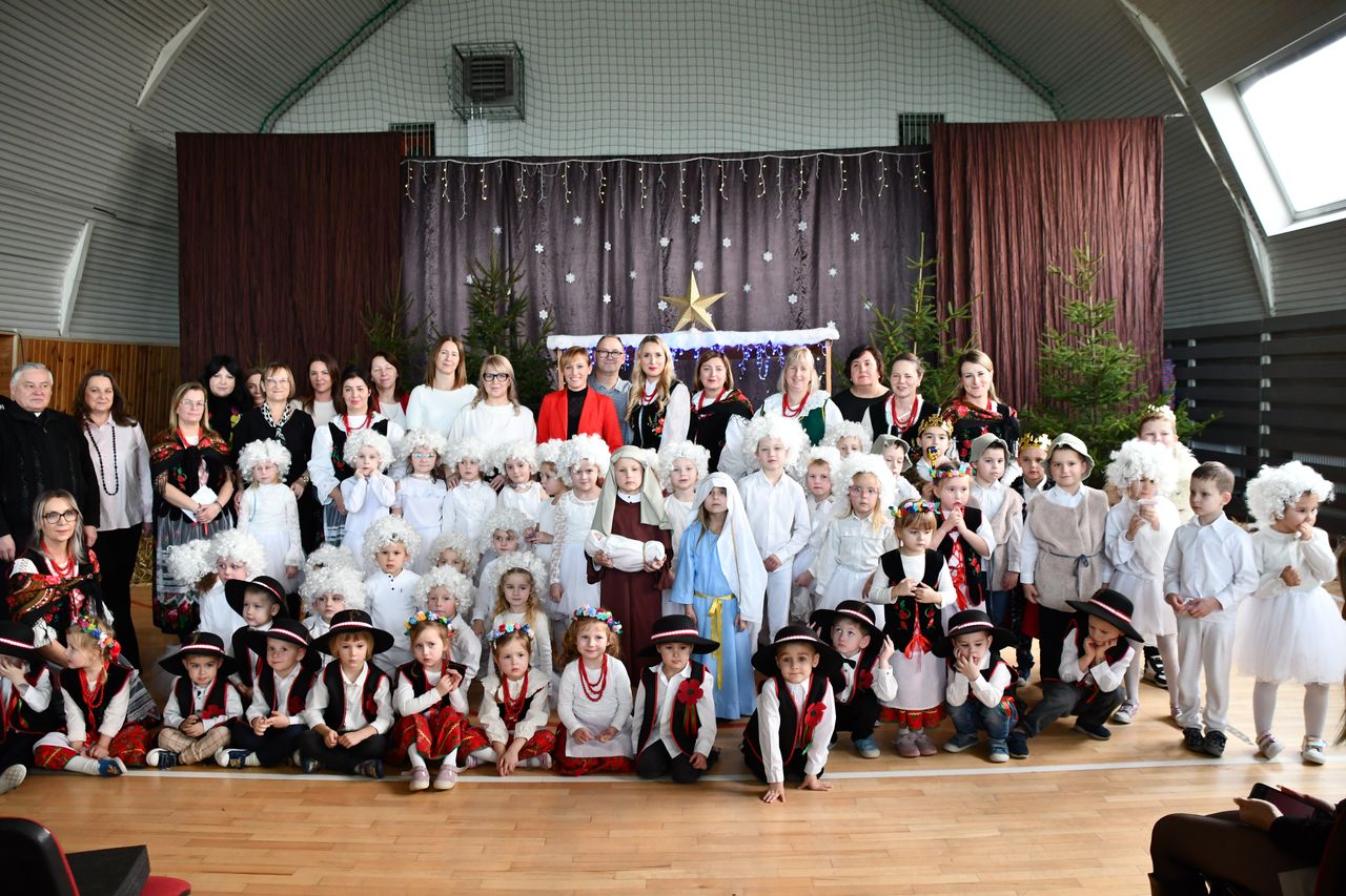 WZRUSZAJĄCE JASEŁKA PRZEDSZKOLAKÓW Z KOTLI